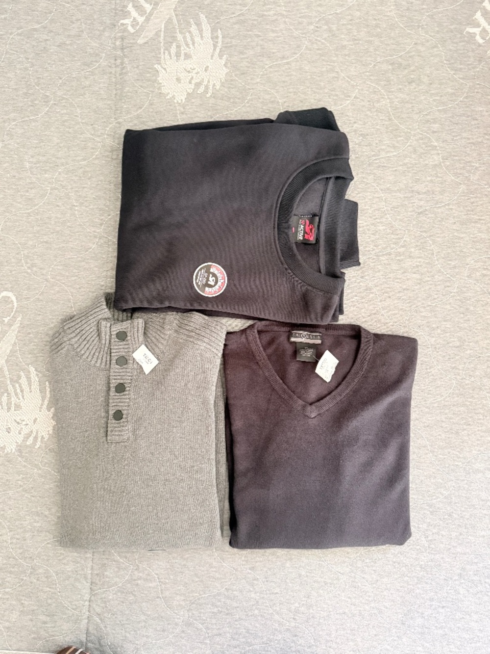 3 sweaters & sweatshirt NWT, Men M